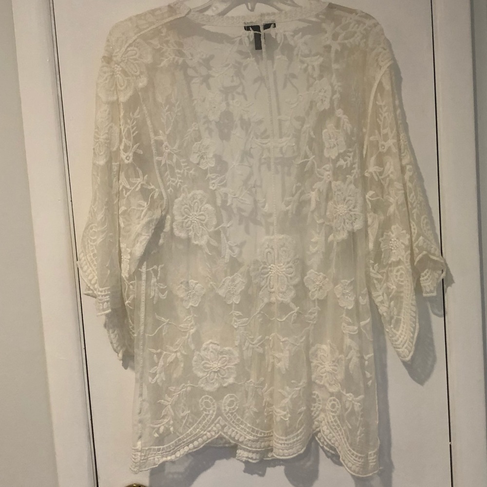 AQUA Sheer Lace Cover Up Kimono - Picture 5 of 7